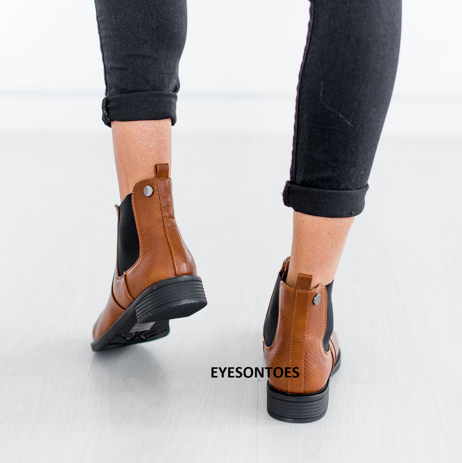 womens dealer boots size 7
